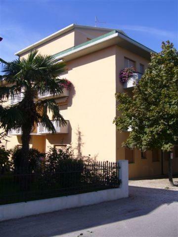 Triestina Apartment *